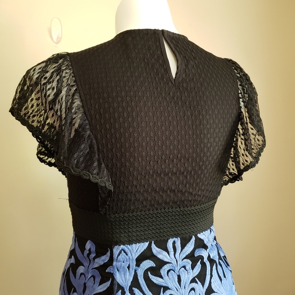 Foxiedox Rosabel Embroidered Midi Sheath Dress Blue Black Large NWT - Picture 4 of 11